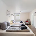 Pistenblick Apartment *